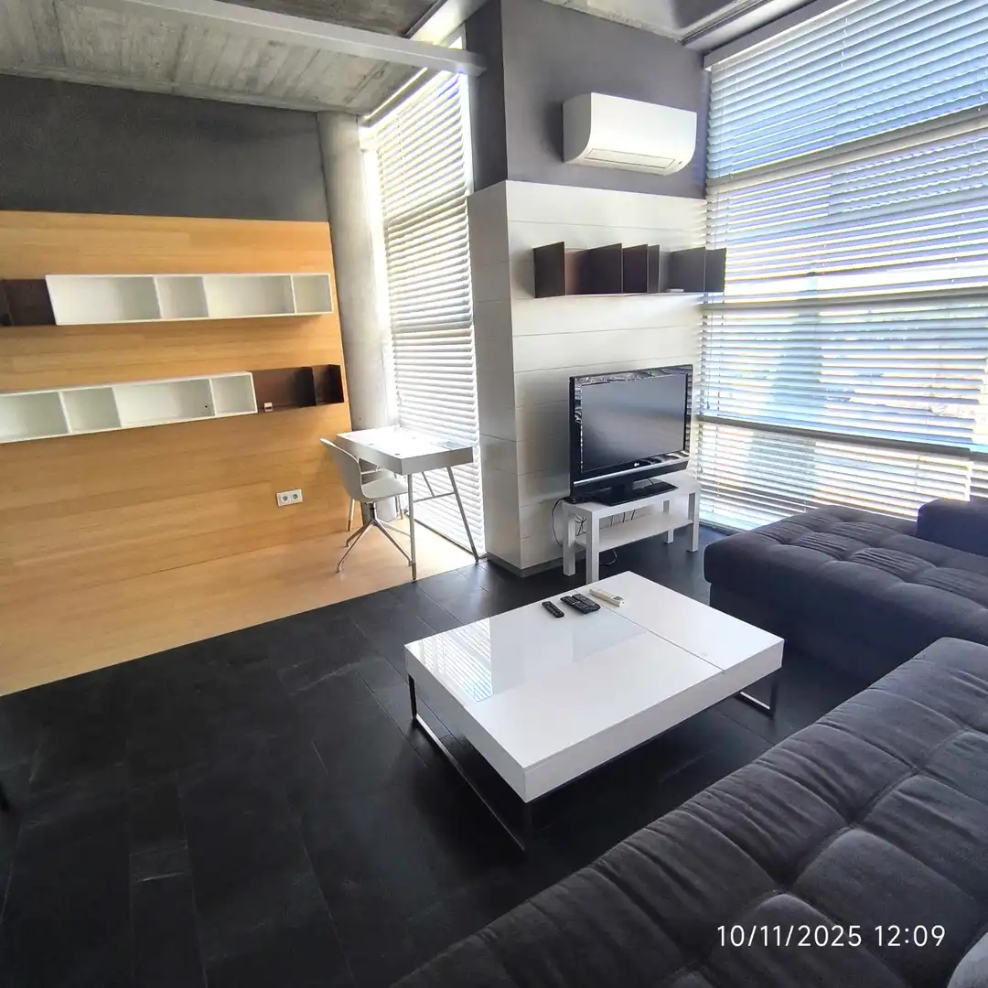 Dúplex en venta en Calle Castillo de Fuensaldaña, 91, Europolis