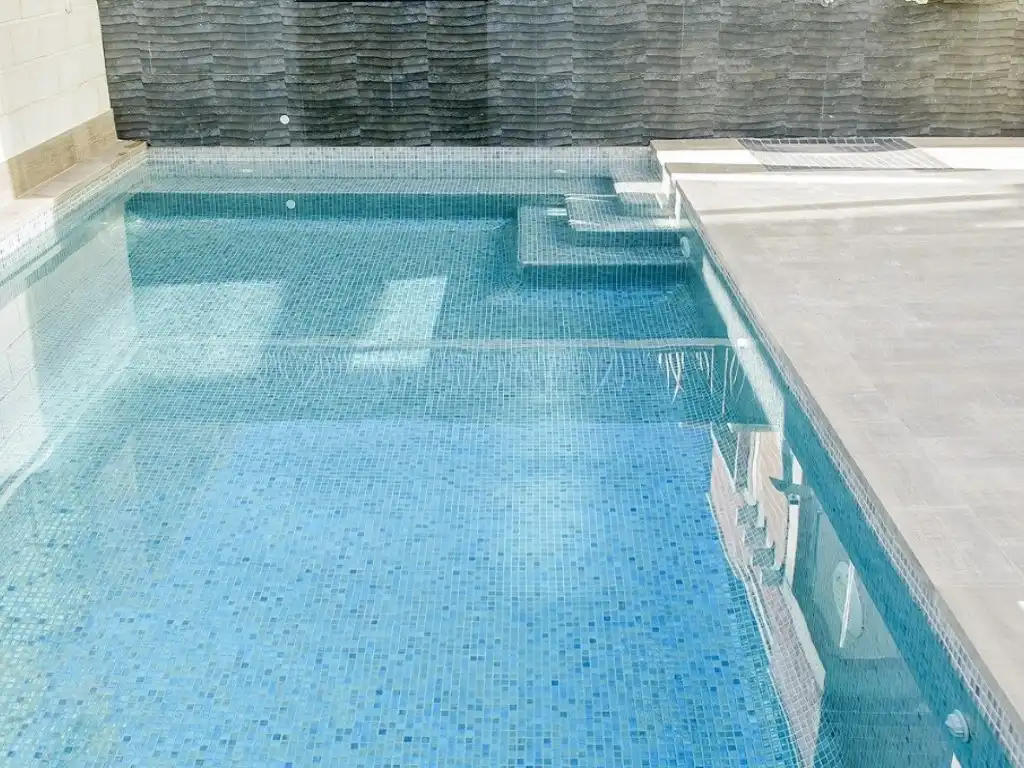 Casa amb piscina en venda a Calle Taray, imagen 4