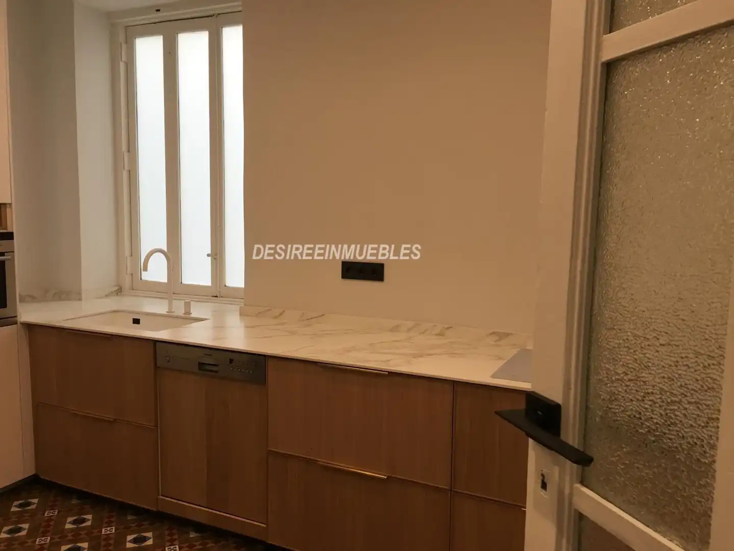 Cocina de Oficina de alquiler en Valencia con Aire acondicionado, Calefacción y Terraza