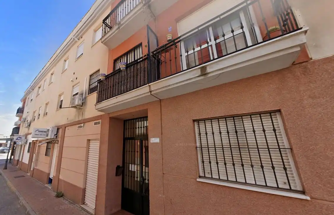 Appartamento con terrazza in vendita a Palma del Río, imagen 2