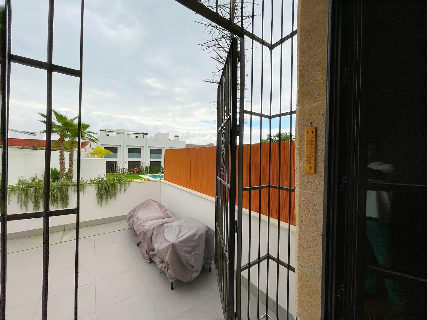 Terrassa de Casa o xalet en venda en El Puerto de Santa María amb Terrassa, Moblat i Piscina comunitària