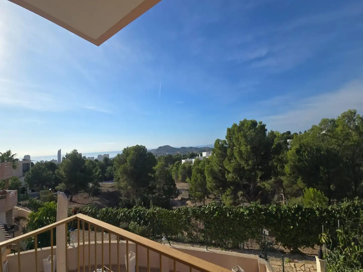 Vista exterior de Pis en venda en Finestrat amb Terrassa i Piscina comunitària