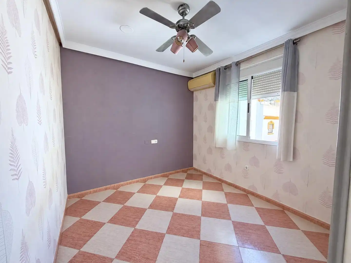 Habitación de Casa adosada en venta en Aguadulce