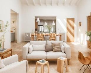 Living room of Apartment to rent in  Barcelona Capital  with Air Conditioner, Heating and Community pool