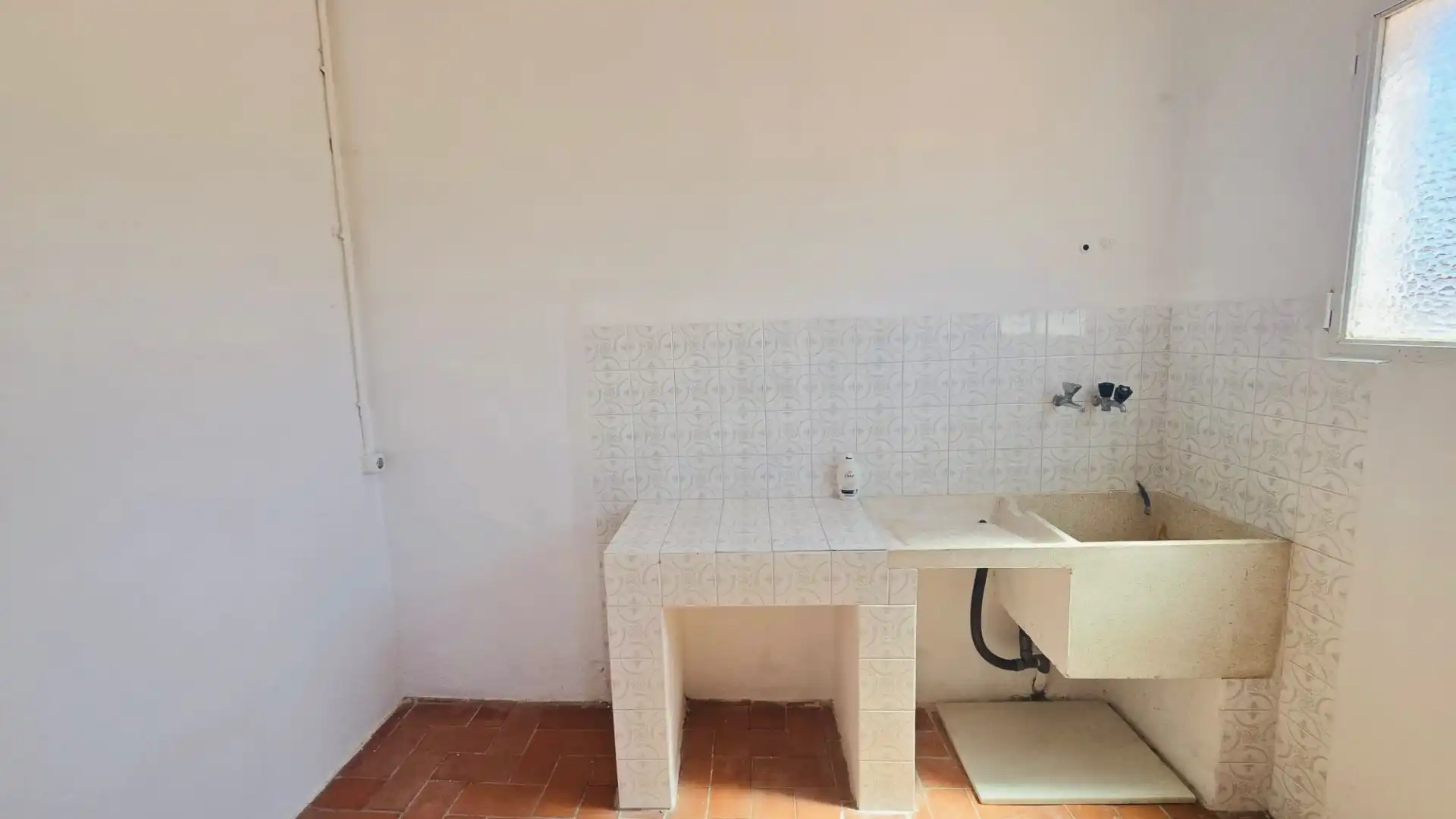 Cuina de Pis en venda en Oliva amb Terrassa, Traster i Moblat