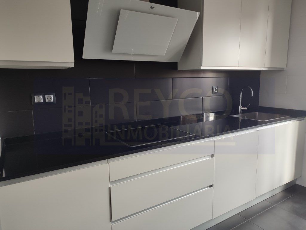 Kitchen of Flat for sale in Tricio