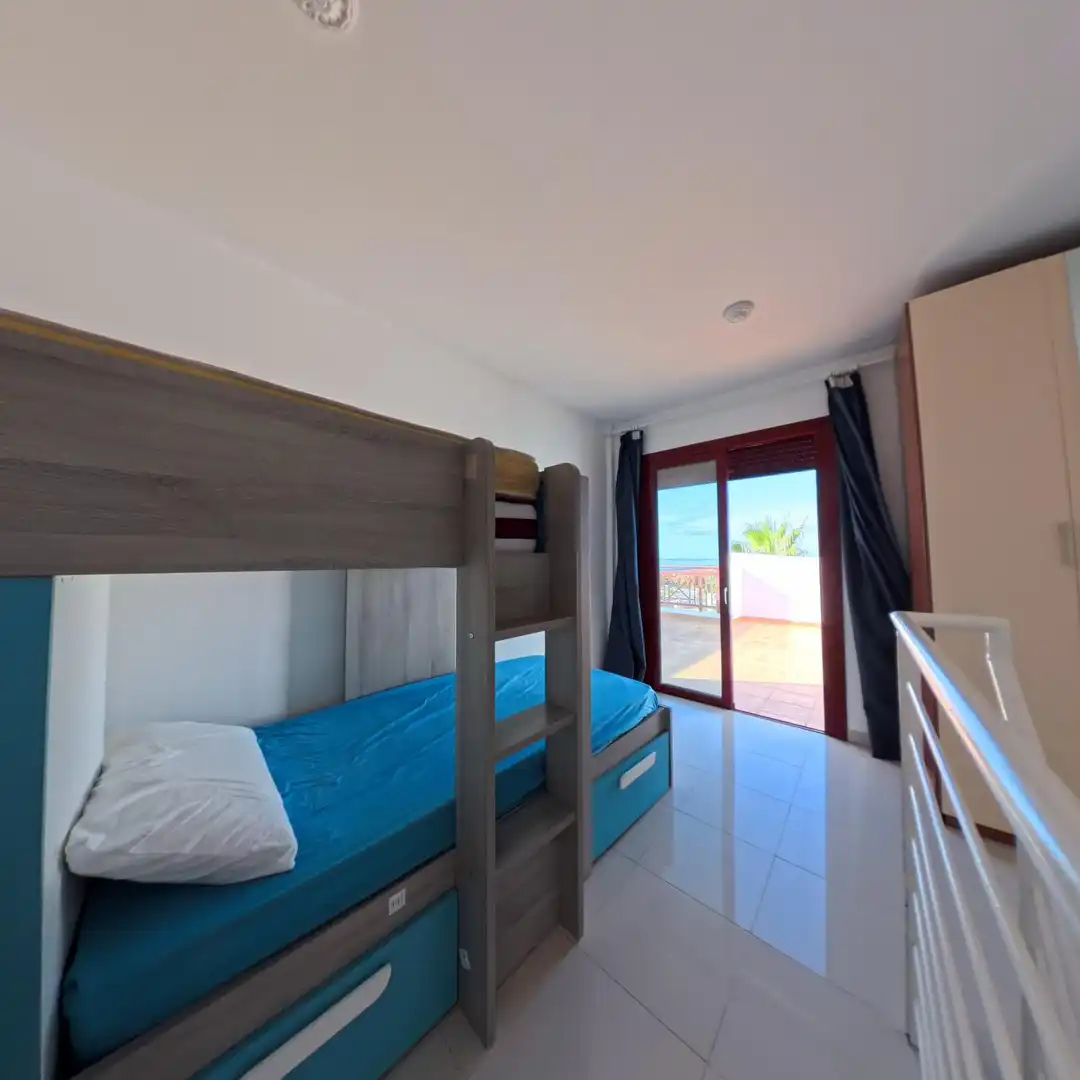 Habitación de Ático en venta en Arona con Terraza, Amueblado y Horno