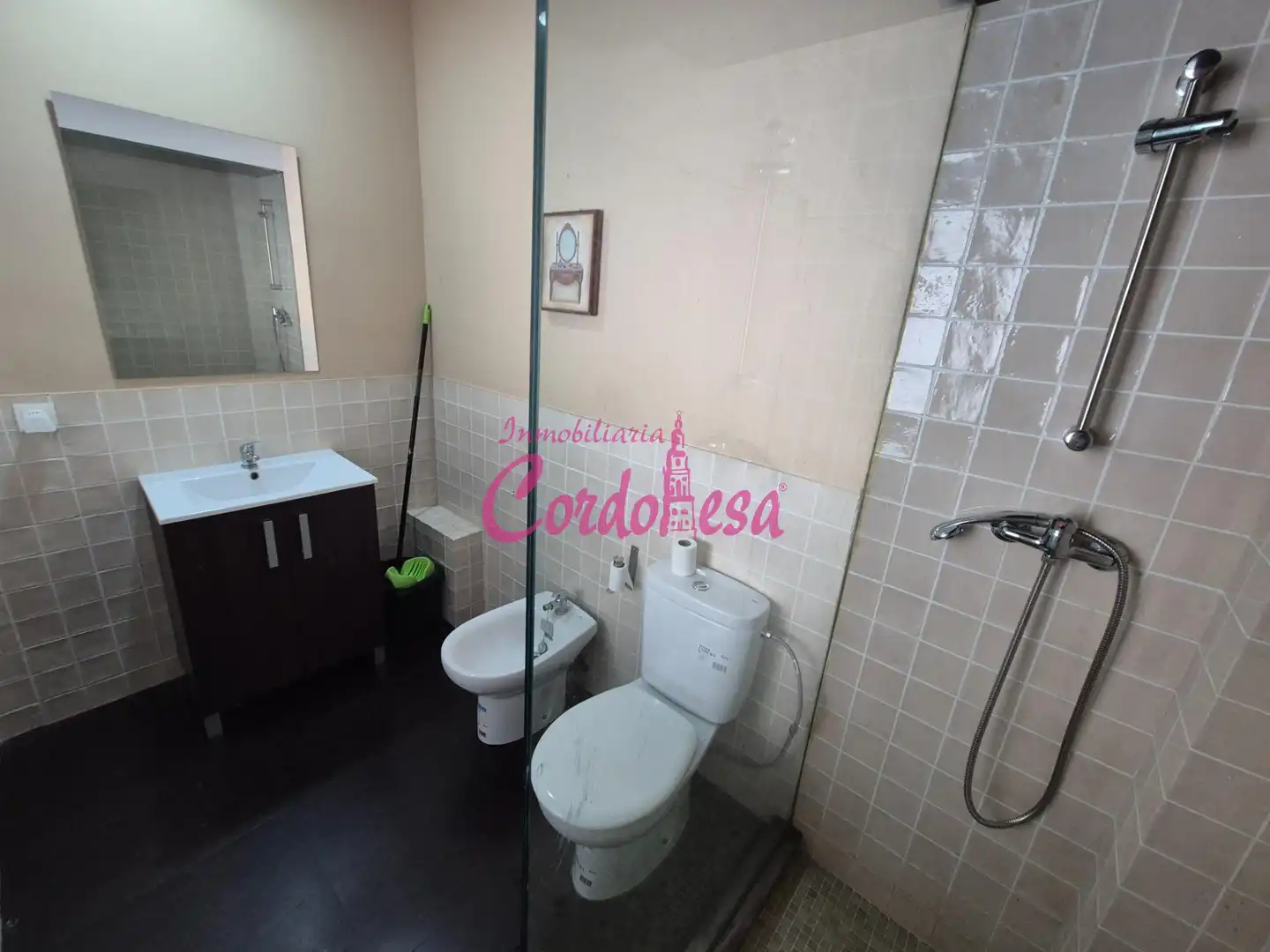 Baño de Local de alquiler en Córdoba