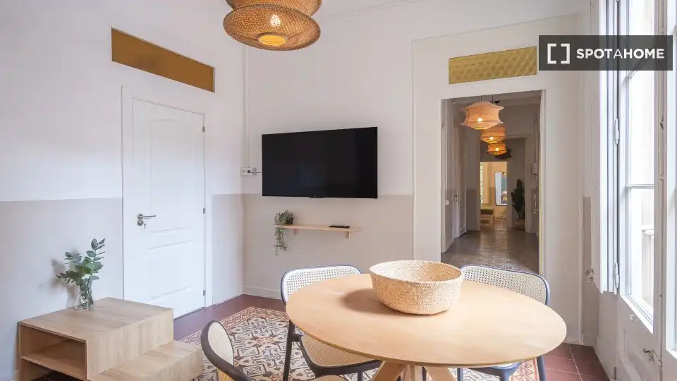 Dining room of Flat for share in Barcelona  with Air Conditioner, Heating and Furnished