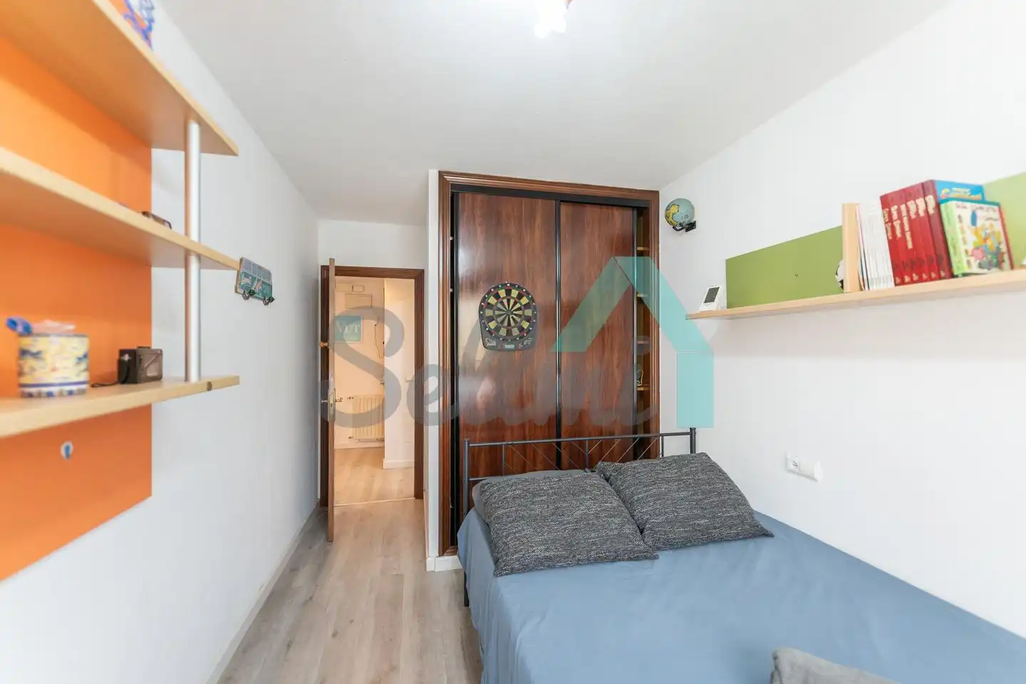 Bedroom of Flat for share in Oviedo   with Heating, Furnished and Internet