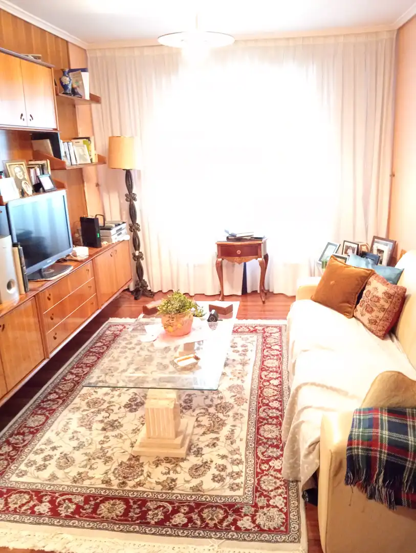 Living room of Flat for sale in Bilbao   with Heating, Terrace and Furnished