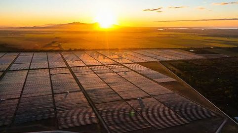 Proyectos Solares y Almacenamiento (España)
