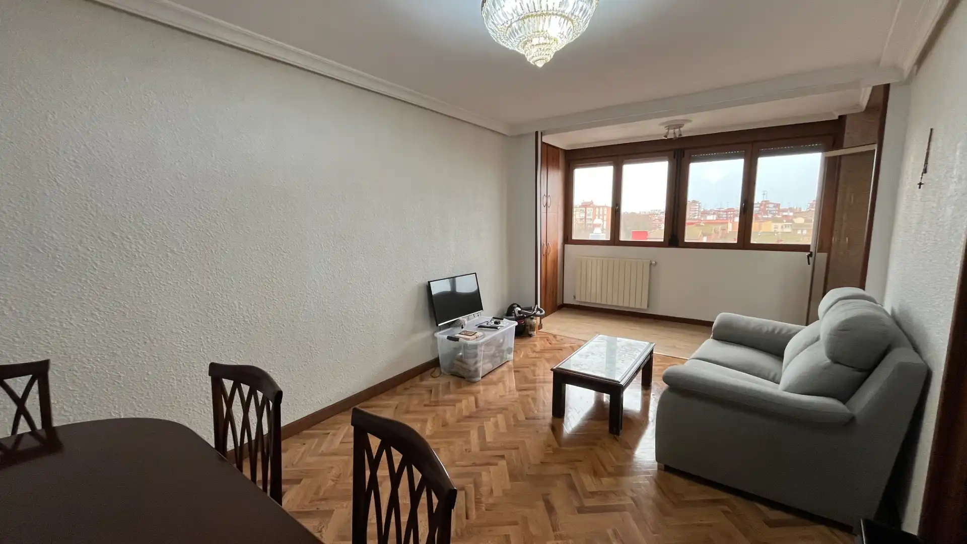 Sala d'estar de Pis en venda en Valladolid amb Calefacció, Parquet i Traster