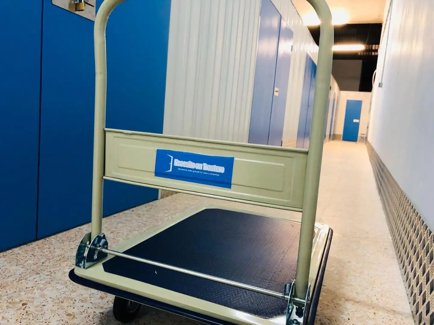 Traster de lloguer en Gandia amb Alarma