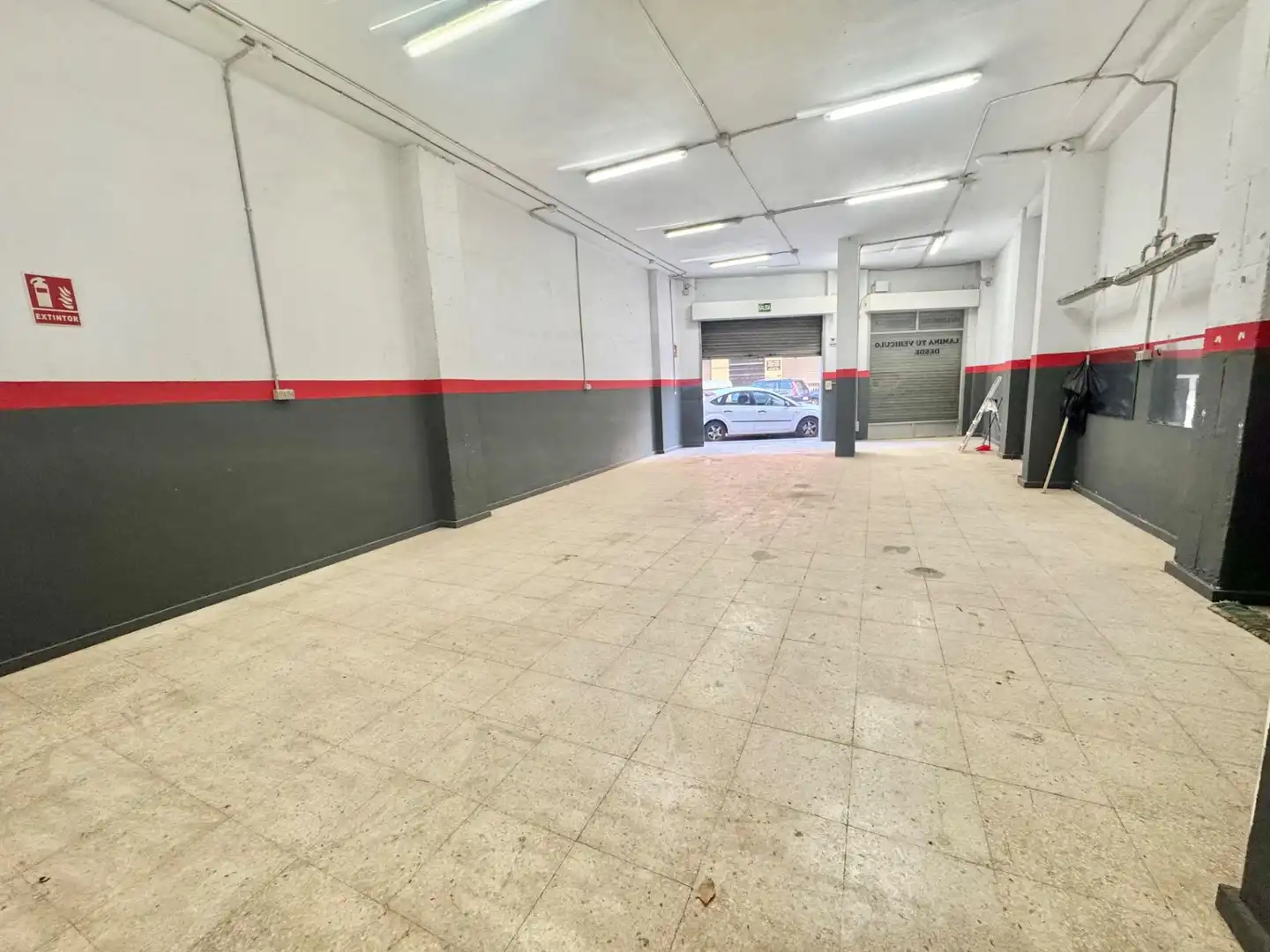 Parking of Commercial properties for sale in Orihuela