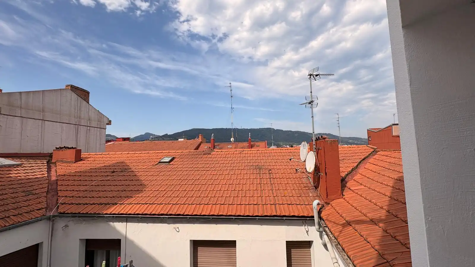 Vista exterior de Pis en venda en Barakaldo  amb Calefacció i Balcó