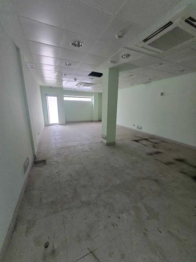 Local en venta en Coslada con Aire acondicionado
