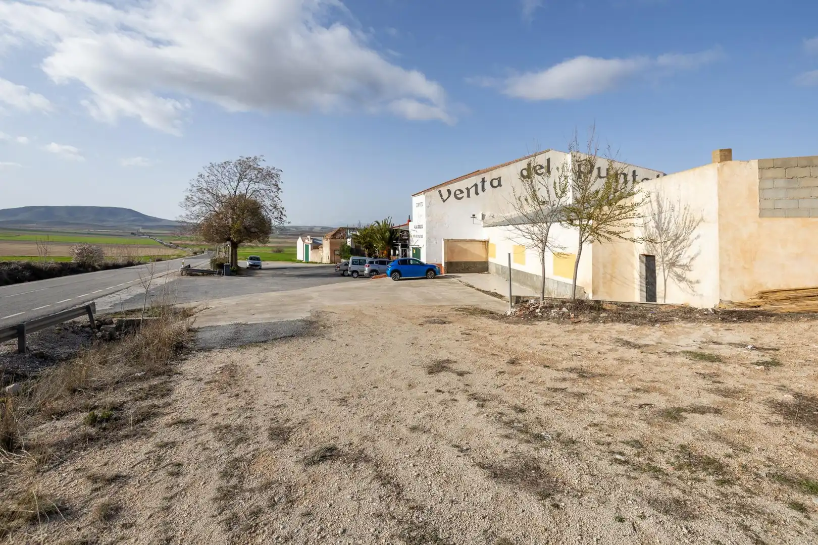 Vista exterior de Local en venta en Huélago