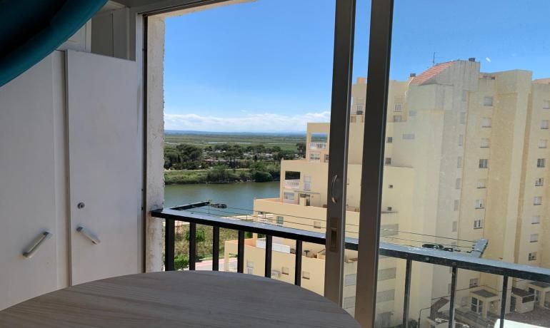 Terrassa de Pis en venda en Empuriabrava amb Calefacció, Jardí privat i Moblat