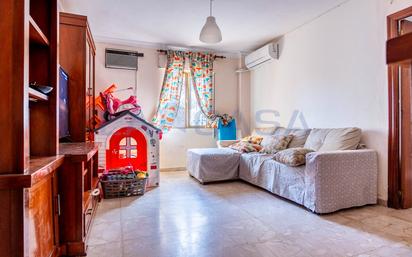 Living room of Flat for sale in  Sevilla Capital