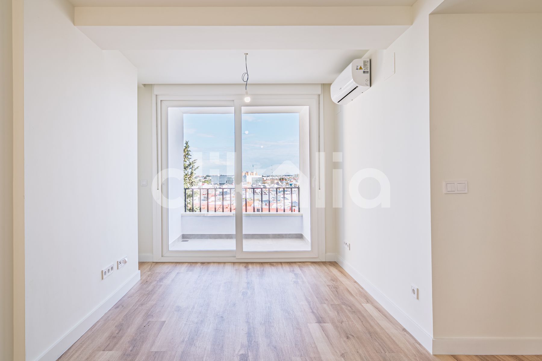 Dormitori de Pis en venda en  Sevilla Capital amb Aire condicionat, Jardí privat i Terrassa