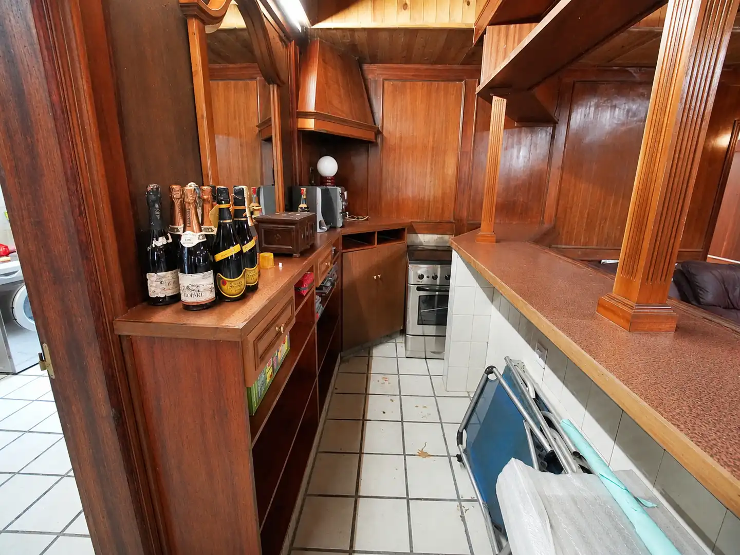 Cuina de Casa o xalet en venda en Salas amb Jardí privat, Traster i Moblat