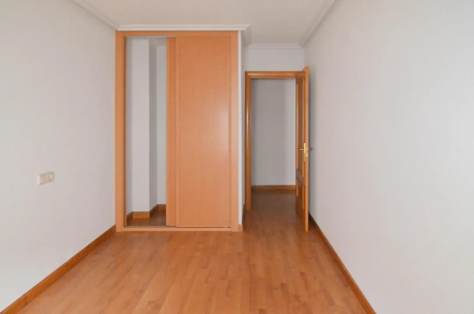 Bedroom of Flat for sale in La Fuente de San Esteban   with Heating, Storage room and Balcony