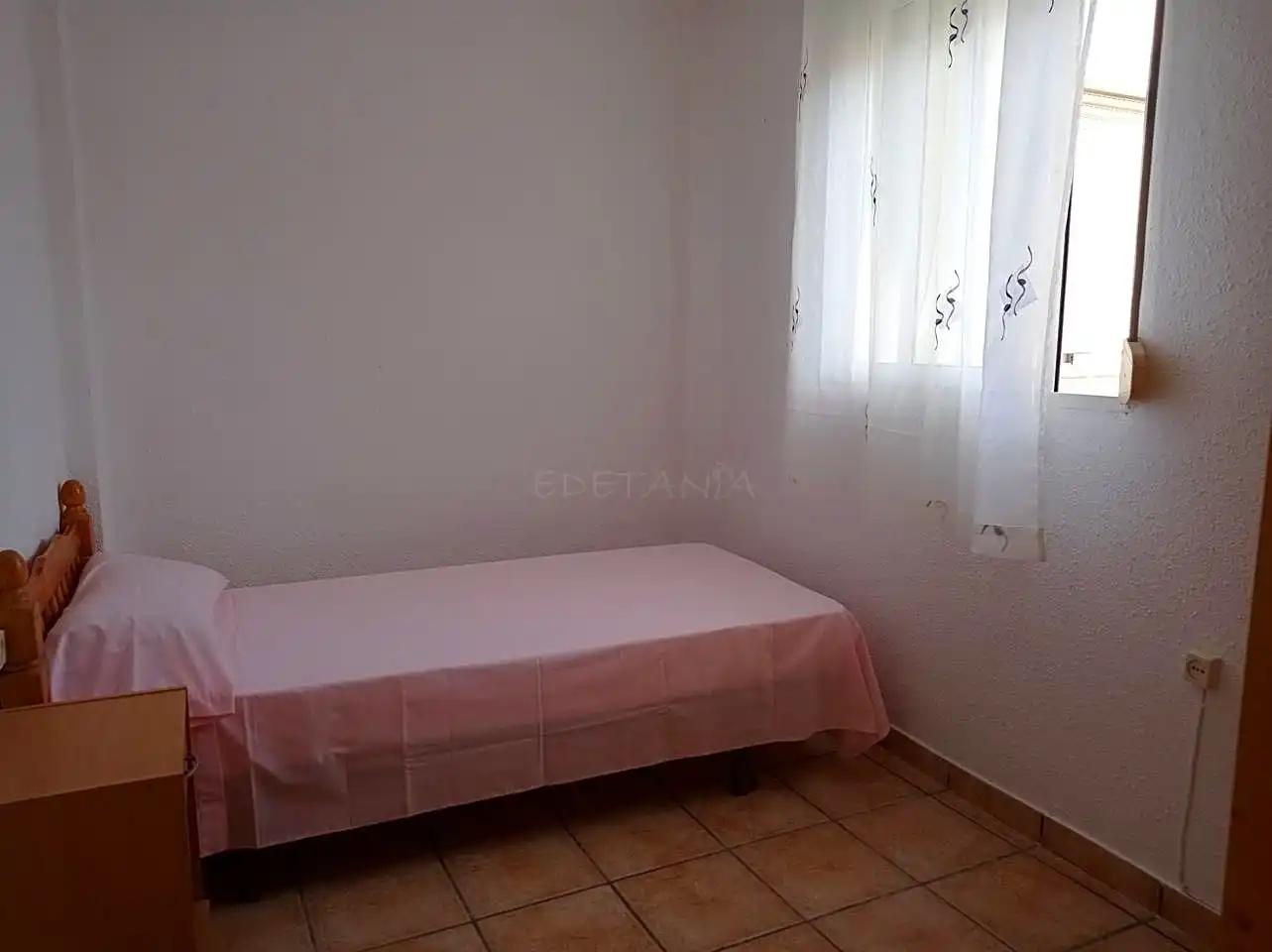 Dormitori de Apartament de lloguer en Moncada amb Terrassa, Moblat i Balcó