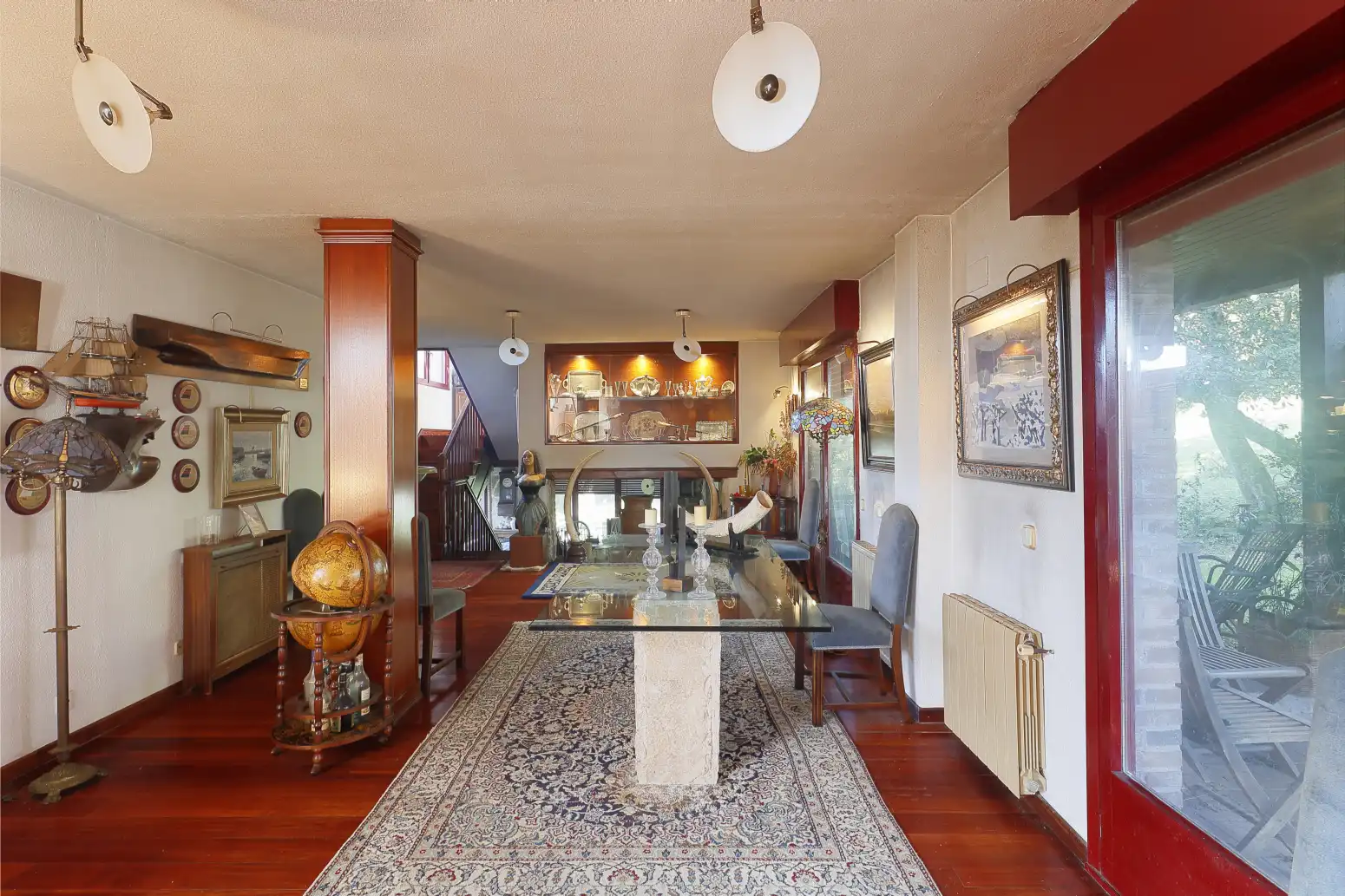 Sala d'estar de Casa o xalet en venda en Gijón  amb Calefacció, Jardí privat i Parquet