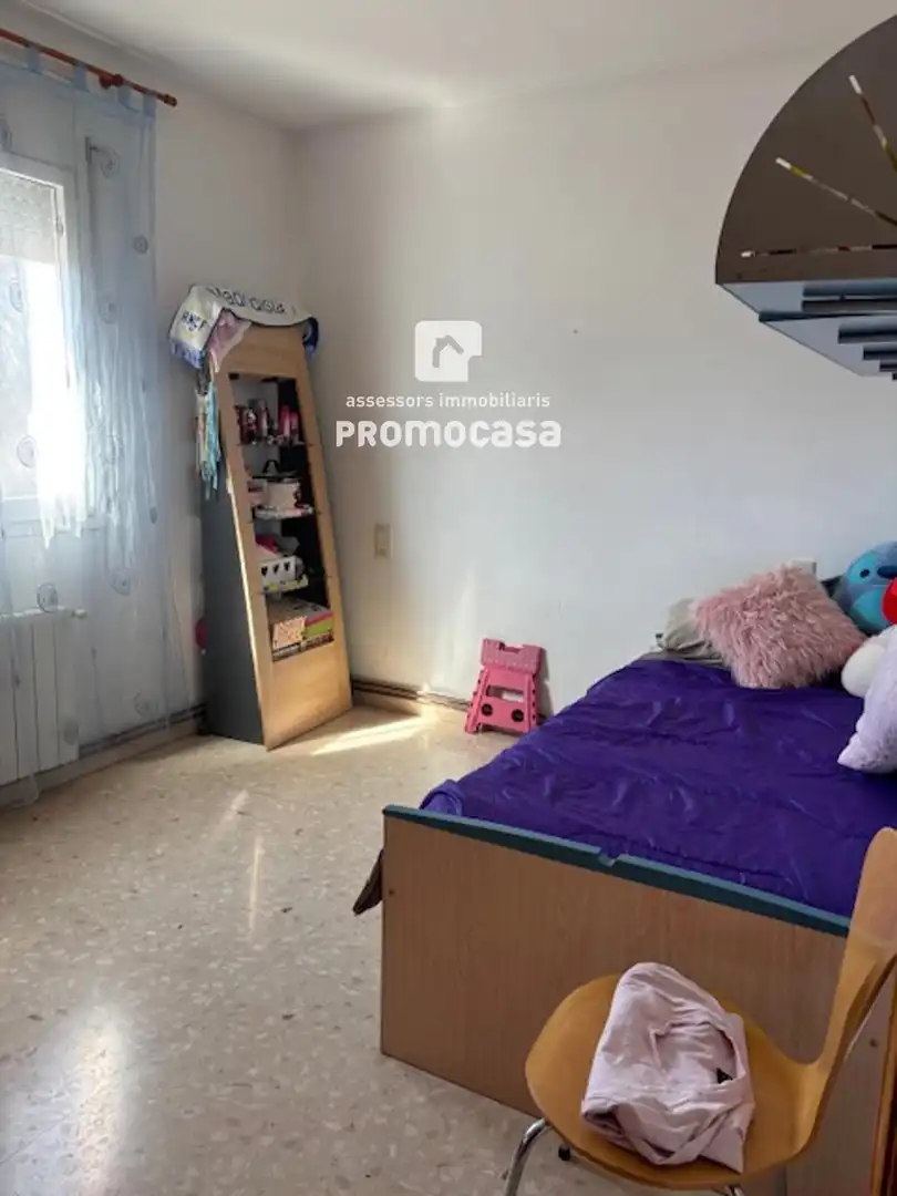 Habitación de Casa o chalet en venta en Barberà del Vallès con Calefacción, Terraza y Balcón