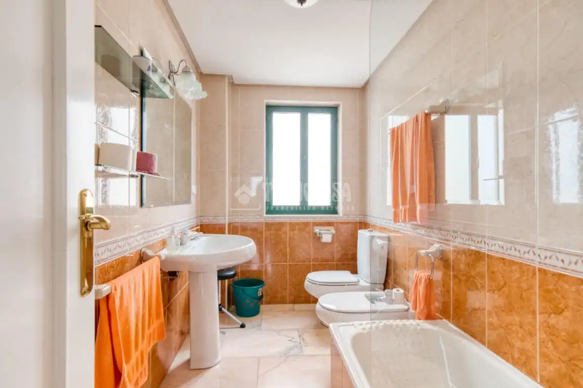 Baño de Piso en venta en Salamanca con Calefacción