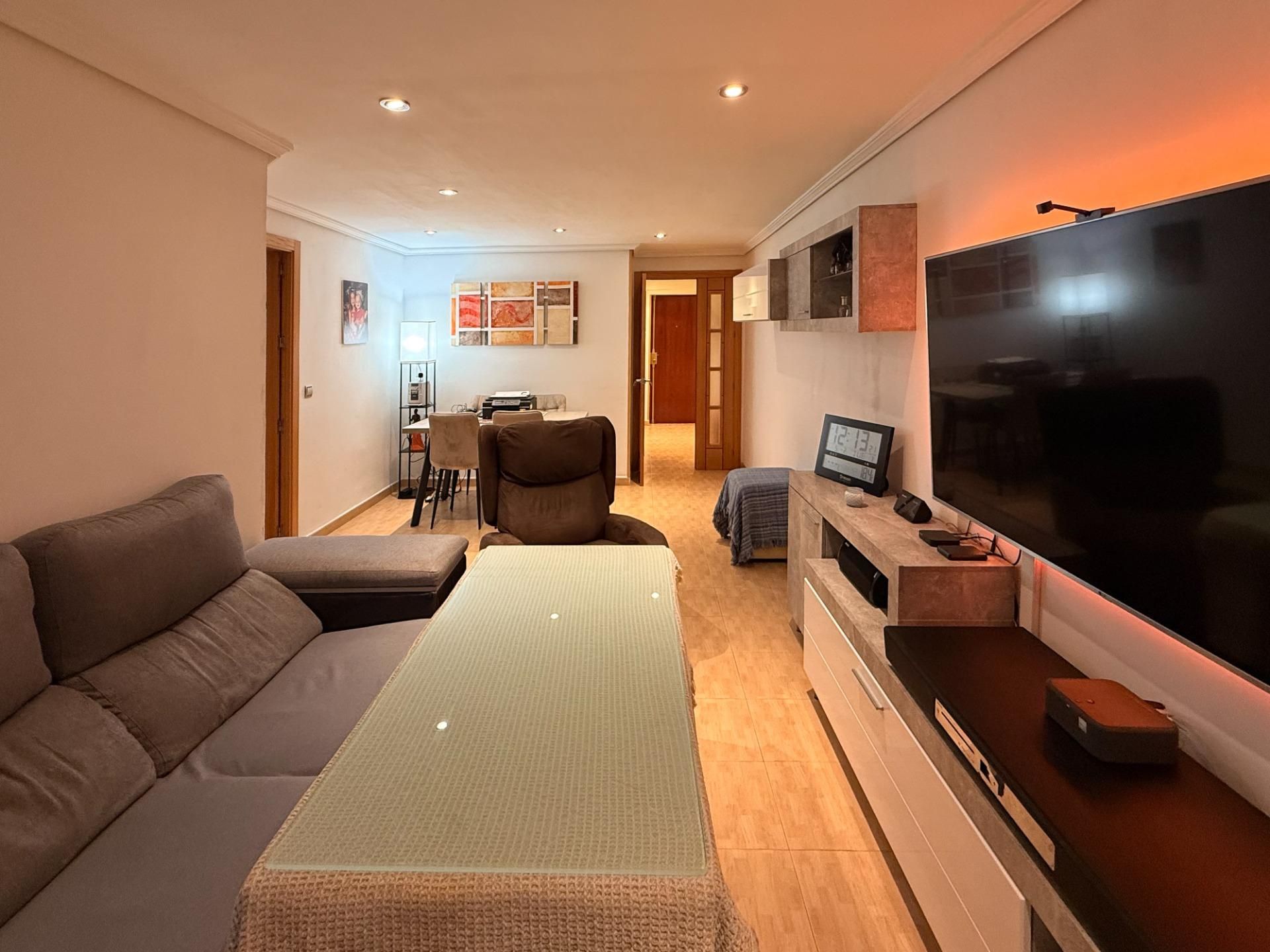 Sala d'estar de Pis en venda en  Córdoba Capital amb Aire condicionat i Terrassa