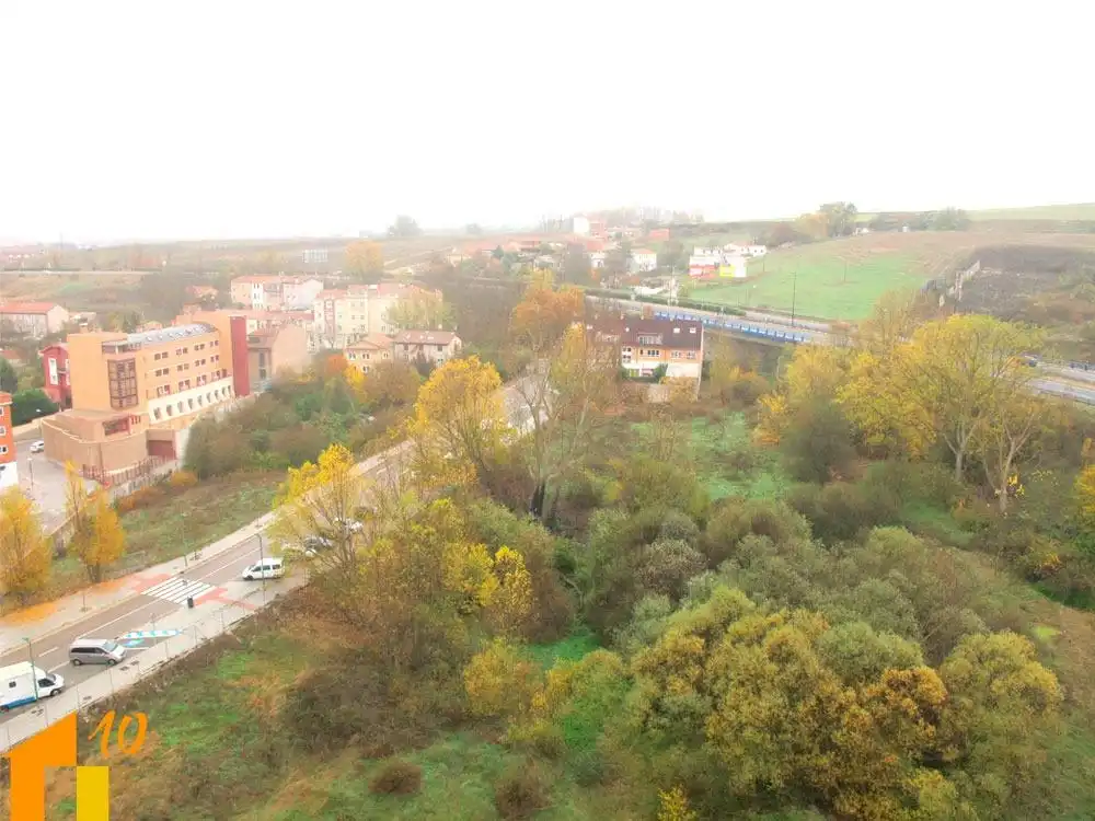 Piso de alquiler en Burgos con Calefacción y Trastero