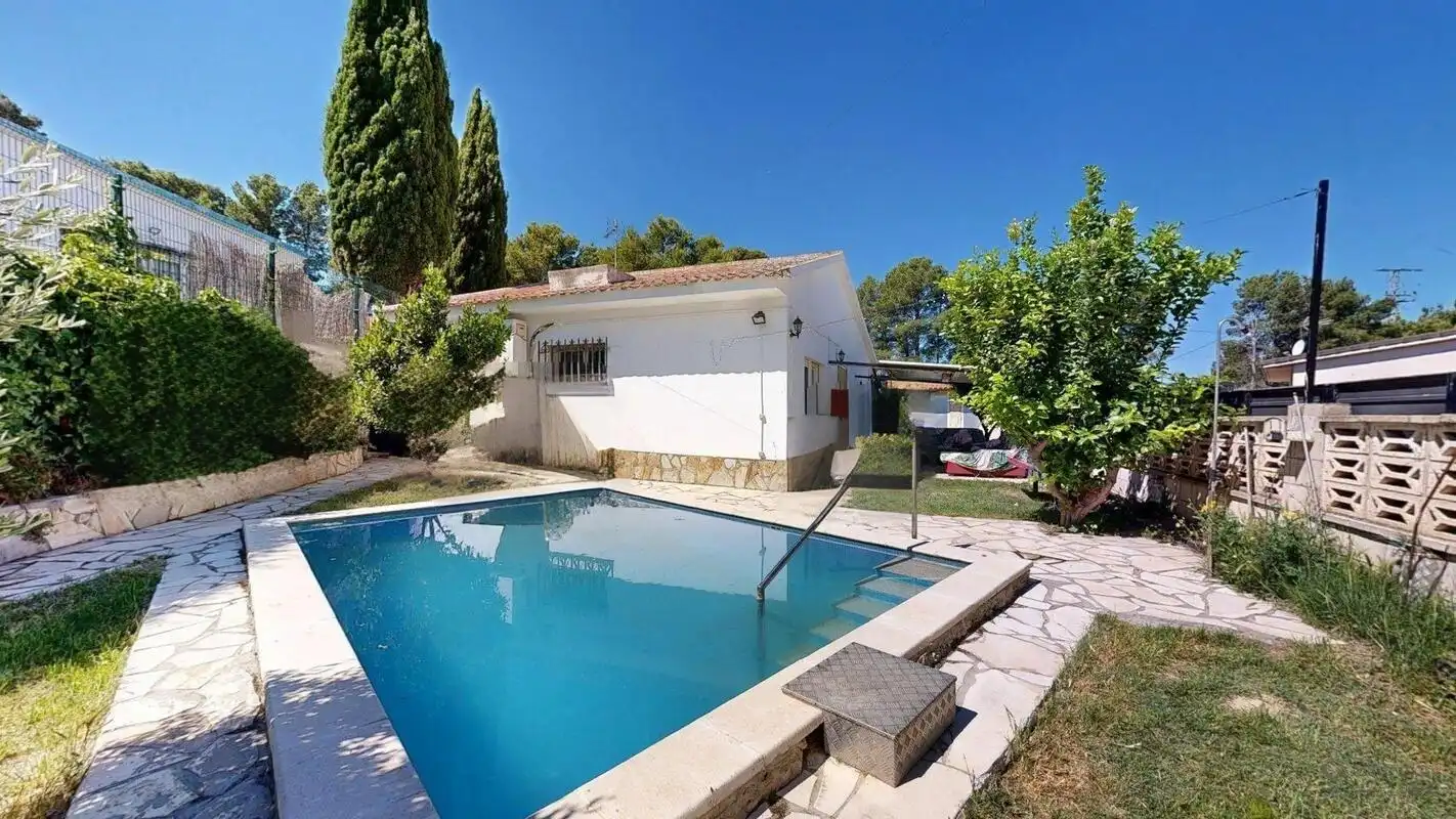 Piscina de Casa o xalet en venda en Cuarte de Huerva amb Aire condicionat, Jardí privat i Terrassa
