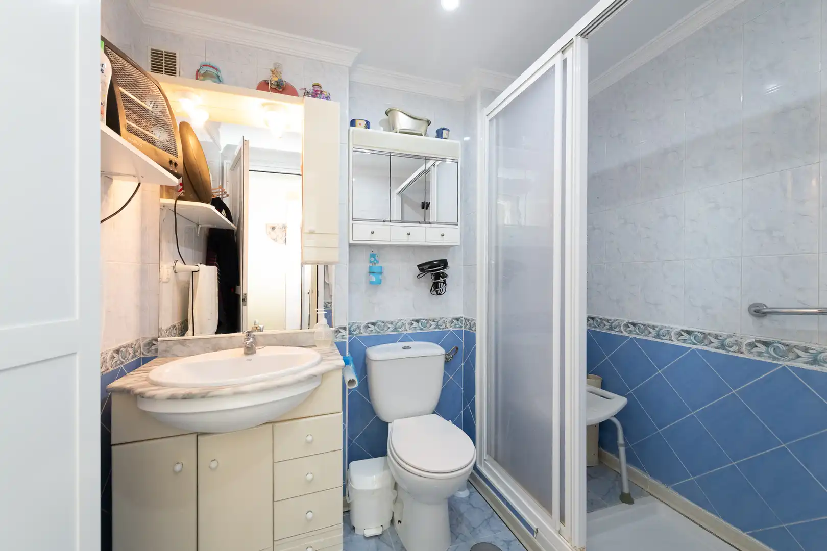 Bathroom of Flat for sale in Vélez-Málaga  with Terrace, Storage room and Community pool