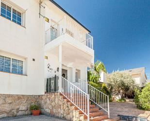 Vista exterior de Casa o xalet en venda en Villamantilla amb Aire condicionat, Terrassa i Balcó