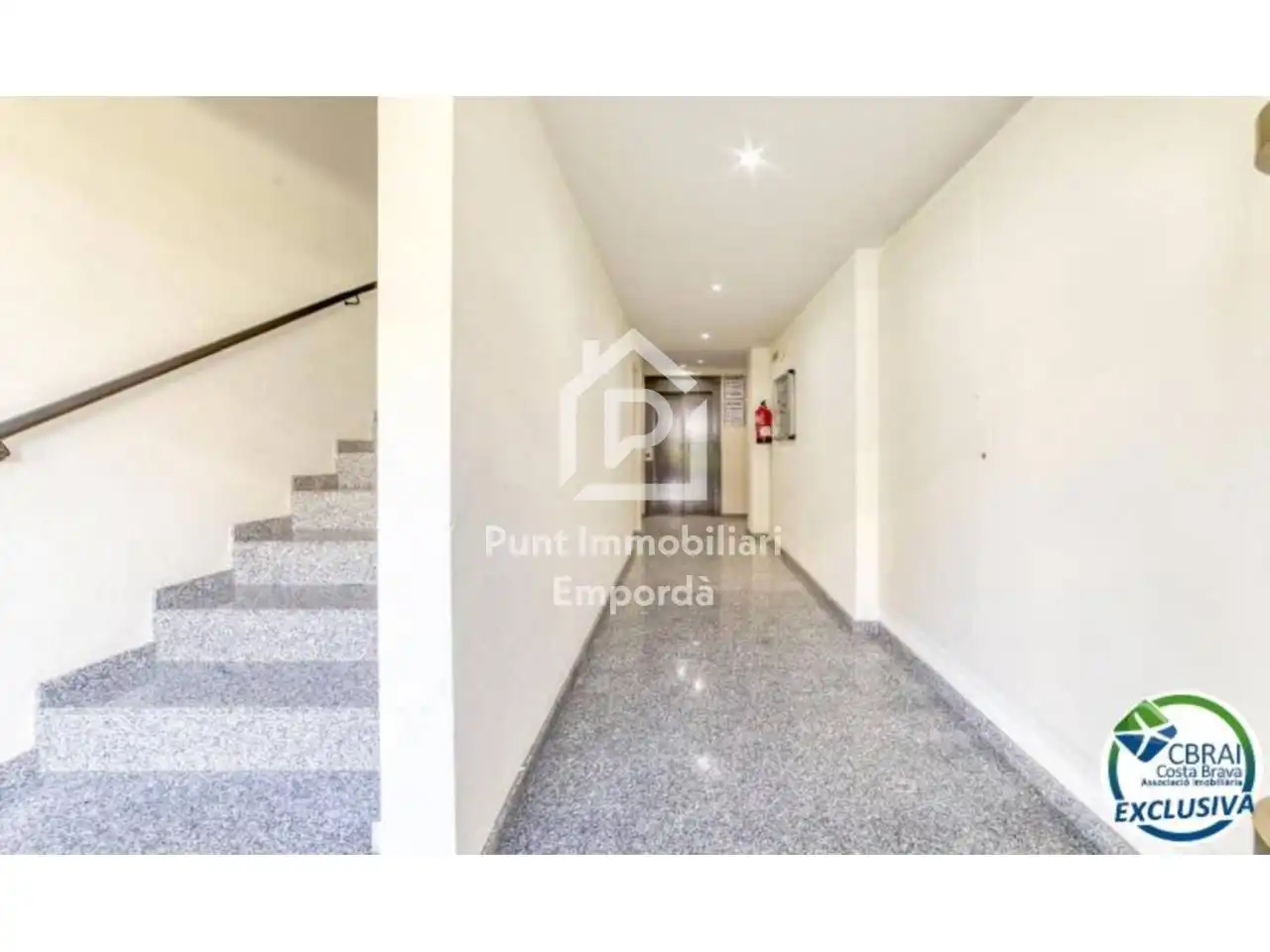 Houses for sale in Roses  with Air Conditioner, Heating and Terrace
