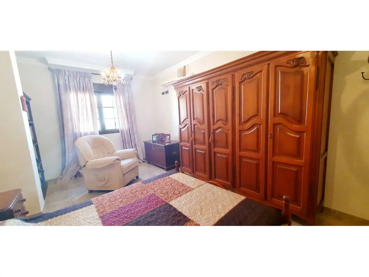 Habitación de Casa adosada en venta en Roquetas de Mar con Aire acondicionado, Calefacción y Jardín privado