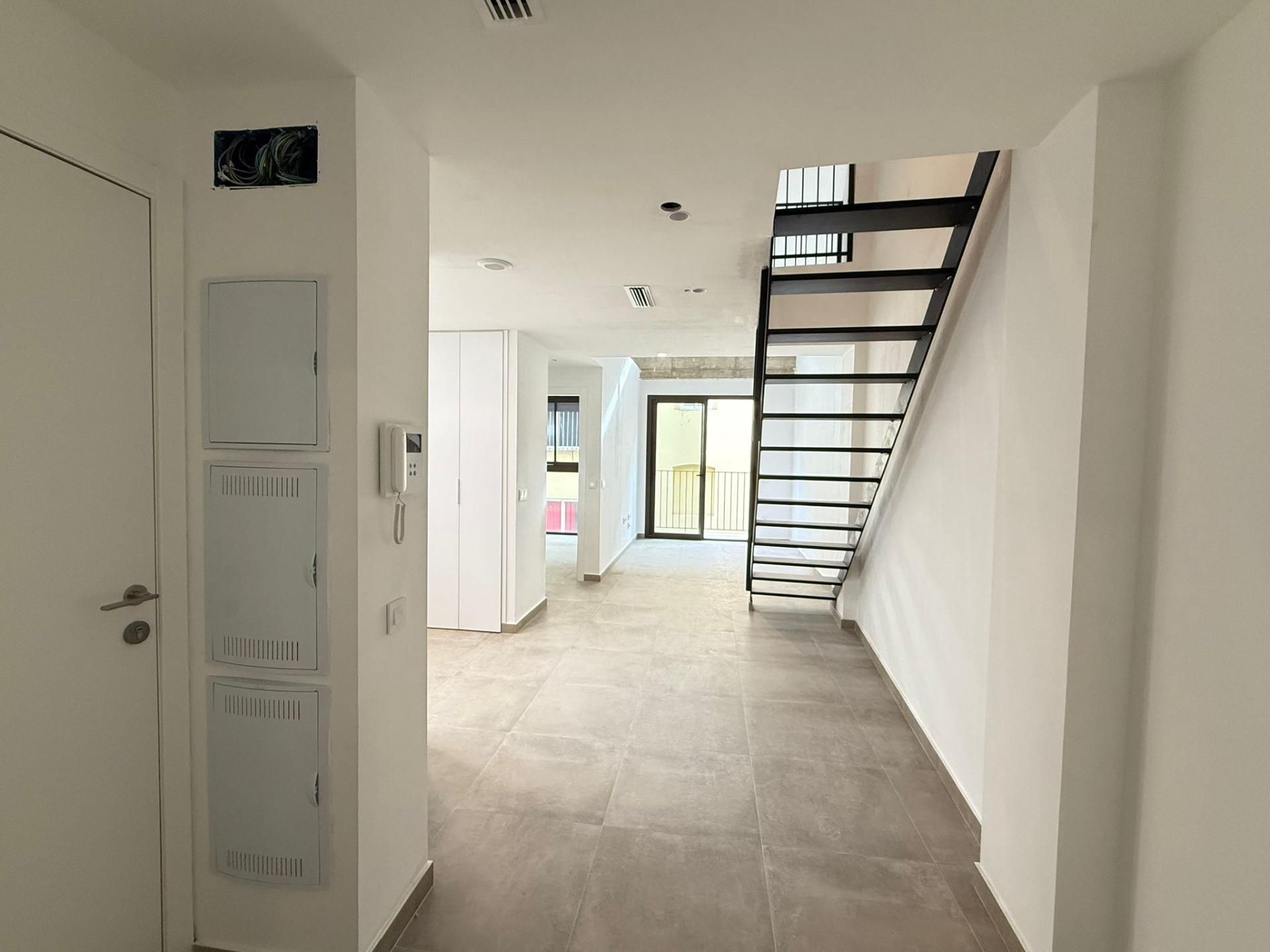 Duplex to rent in  Valencia Capital  with Air Conditioner, Heating and Balcony