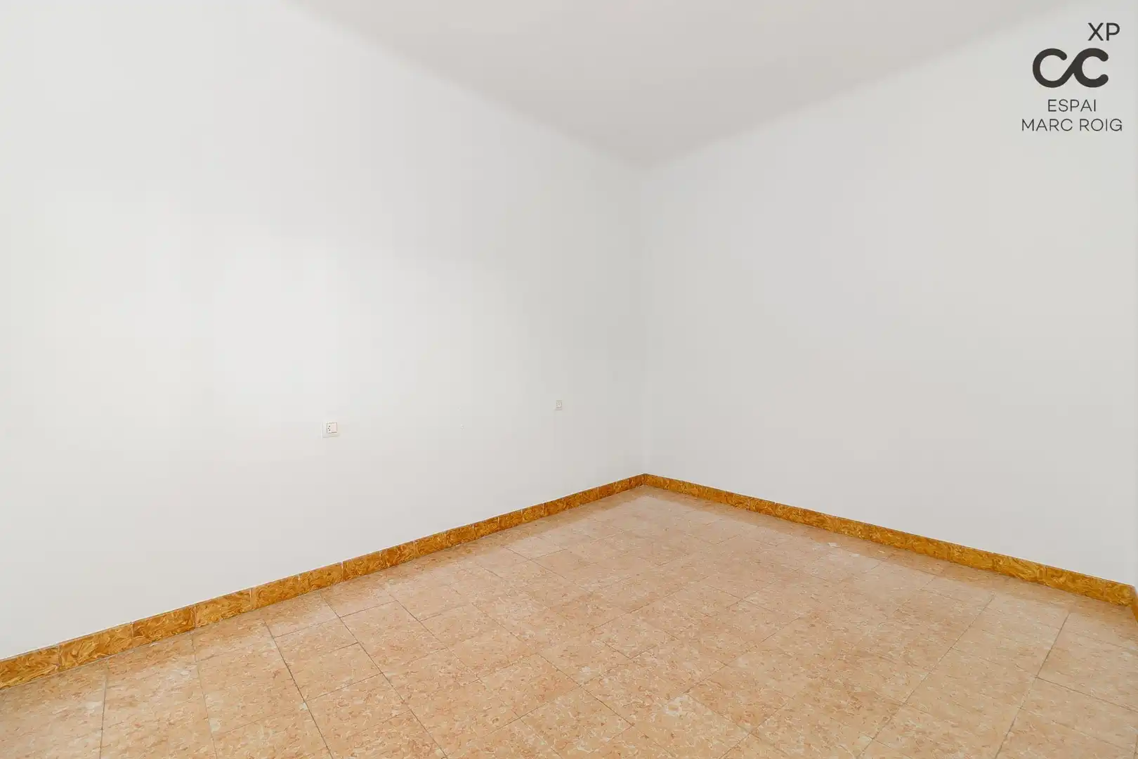 Habitación de Finca rústica en venta en Vilabertran con Jardín privado, Terraza y Trastero