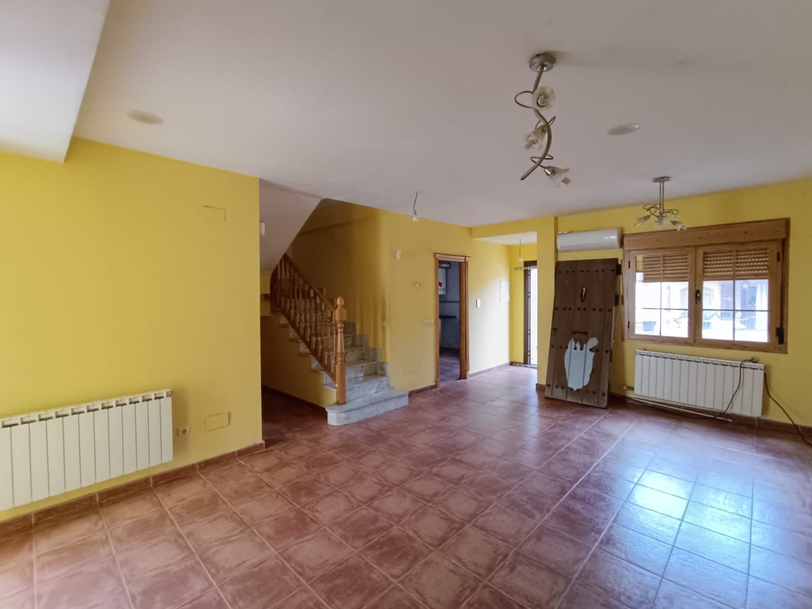 Casa adosada en venta en  Toledo Capital con Trastero
