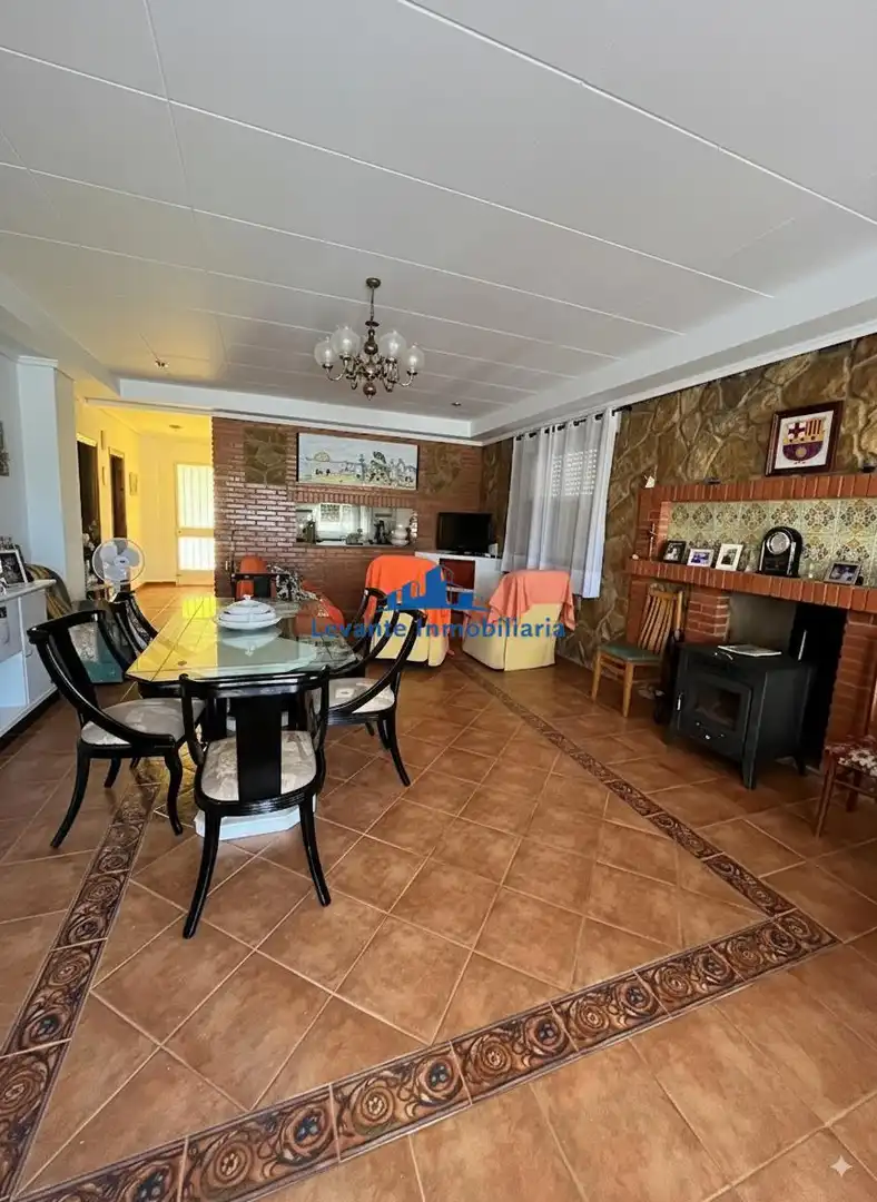 Chalet con piscina en venta en Godelleta, imagen 3