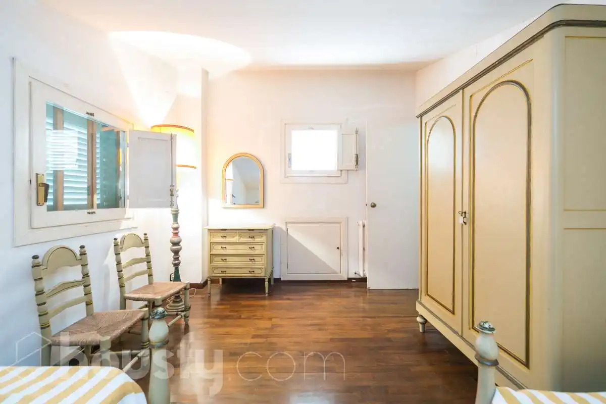 Dormitori de Casa o xalet en venda en Tarragona amb Calefacció, Jardí privat i Parquet