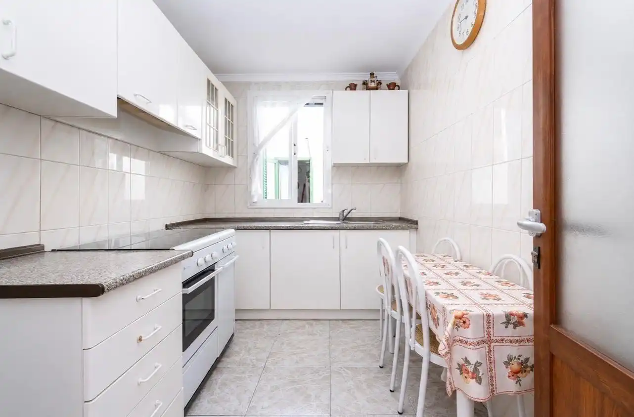 Cocina de Planta baja en venta en  Palma de Mallorca con Aire acondicionado, Calefacción y Jardín privado