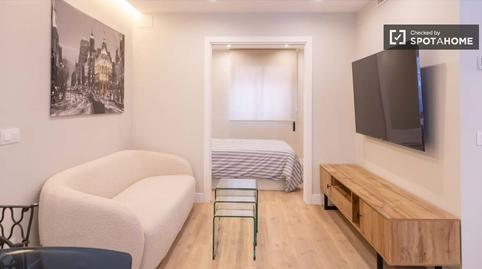 Foto 3 de Apartament per a compartir a Castillejos - Cuzco,  Madrid Capital