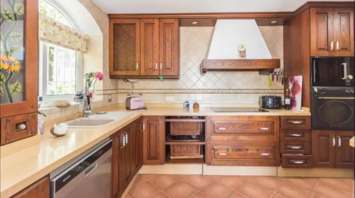 Kitchen of Houses for sale in Estepona  with Air Conditioner, Private garden and Terrace