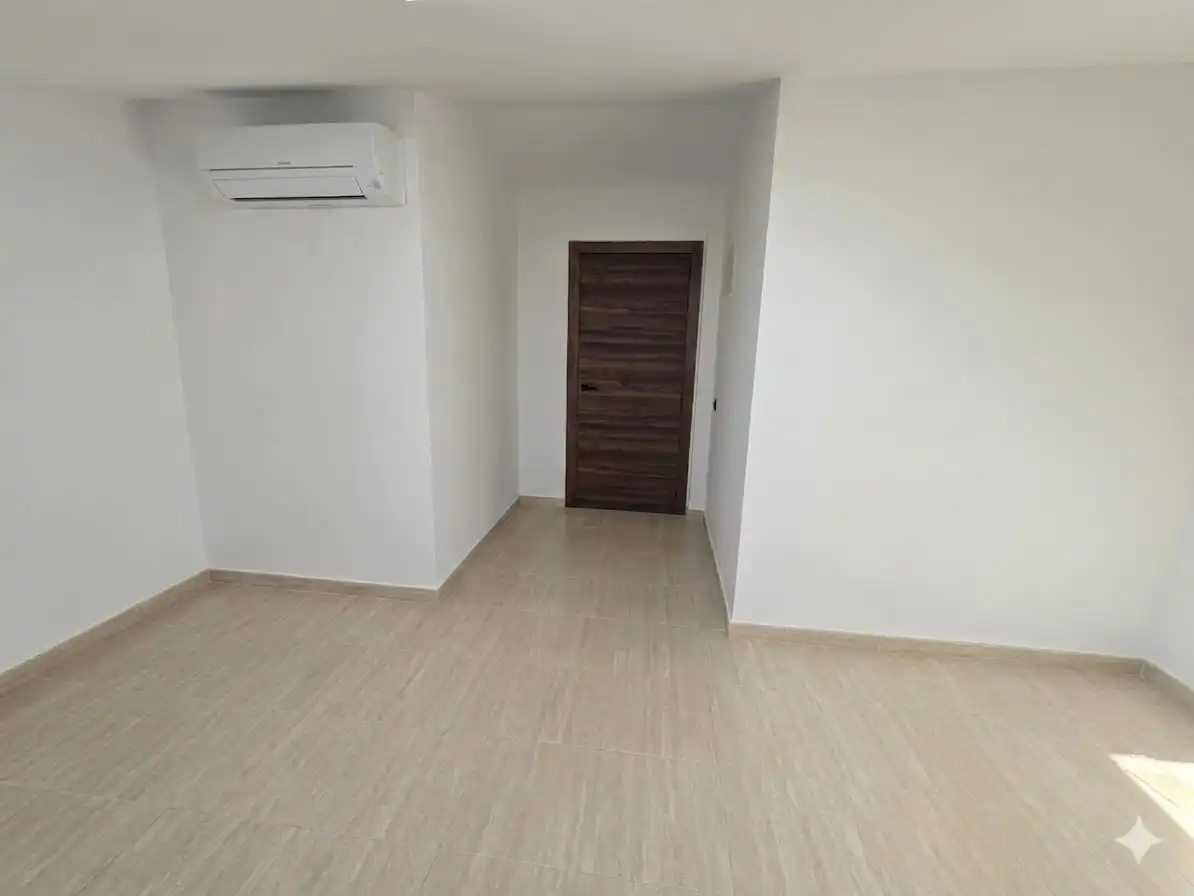 Duplex with lift for sale in Calle Montserrat Roig 4, imagen 18