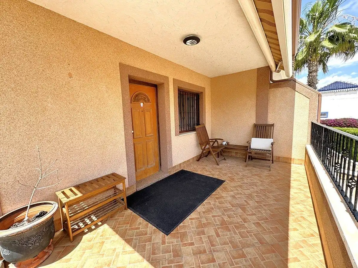 Adosado con piscina en venta en Los Balcones - Los Altos, imagen 4