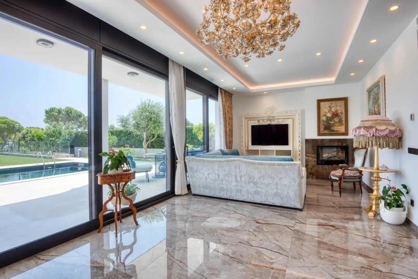 Chalet con piscina en venta en Carrer Cadí, imagen 10