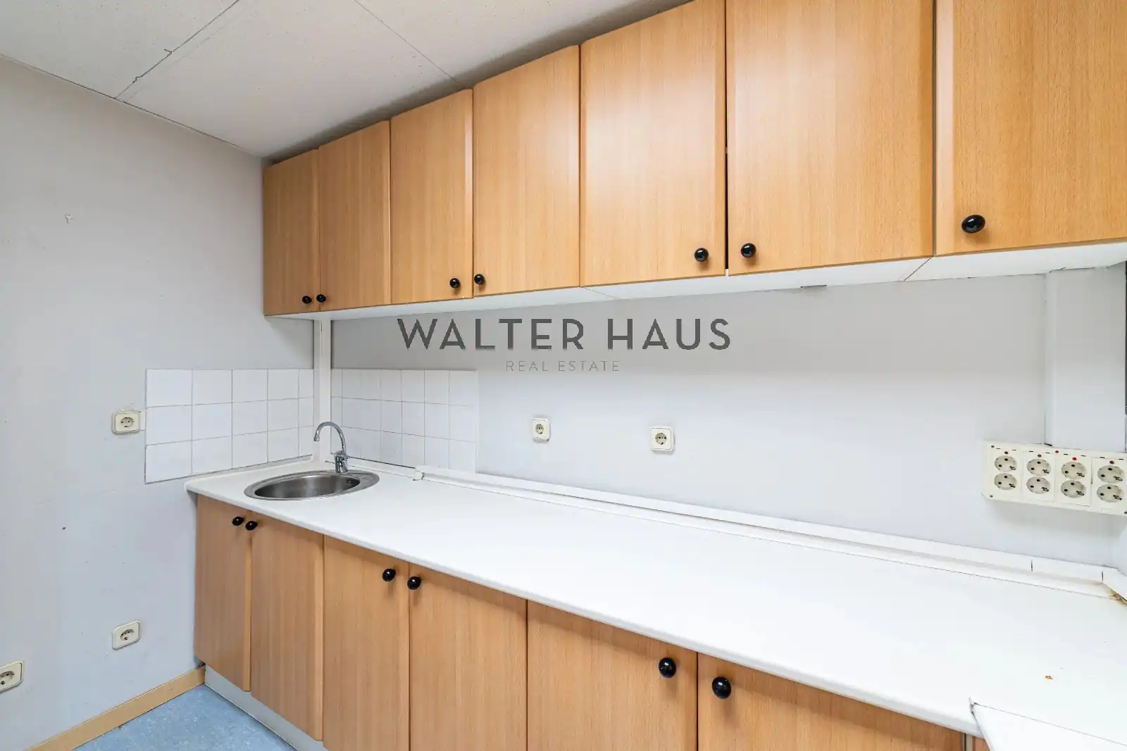 Cocina de Oficina de alquiler en Madrid con Aire acondicionado y Calefacción
